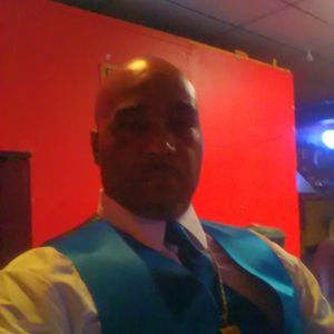 Meet your Posher, Derrick